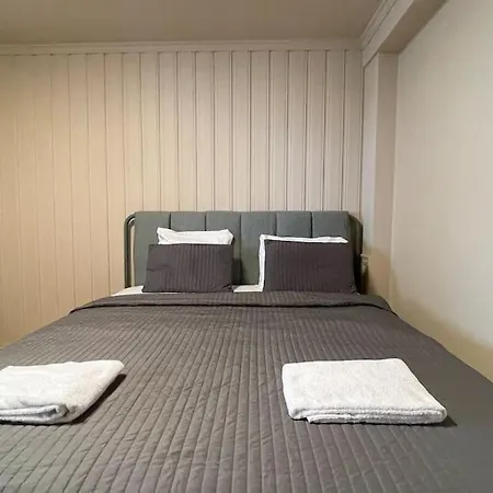 Апартаменты Ledaal Place 1 By *