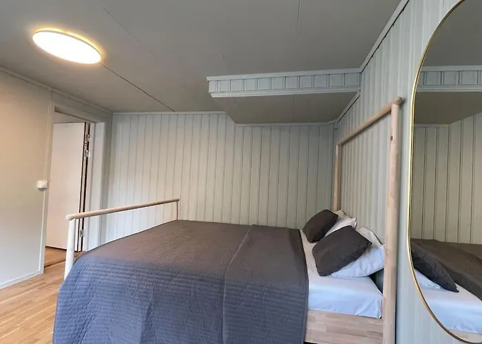 Ledaal Place 1 By Apartament